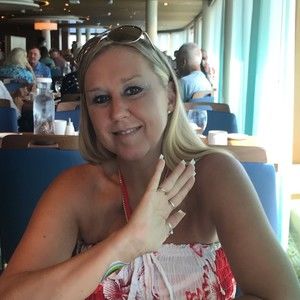 Meet your Posher, Melissa ann